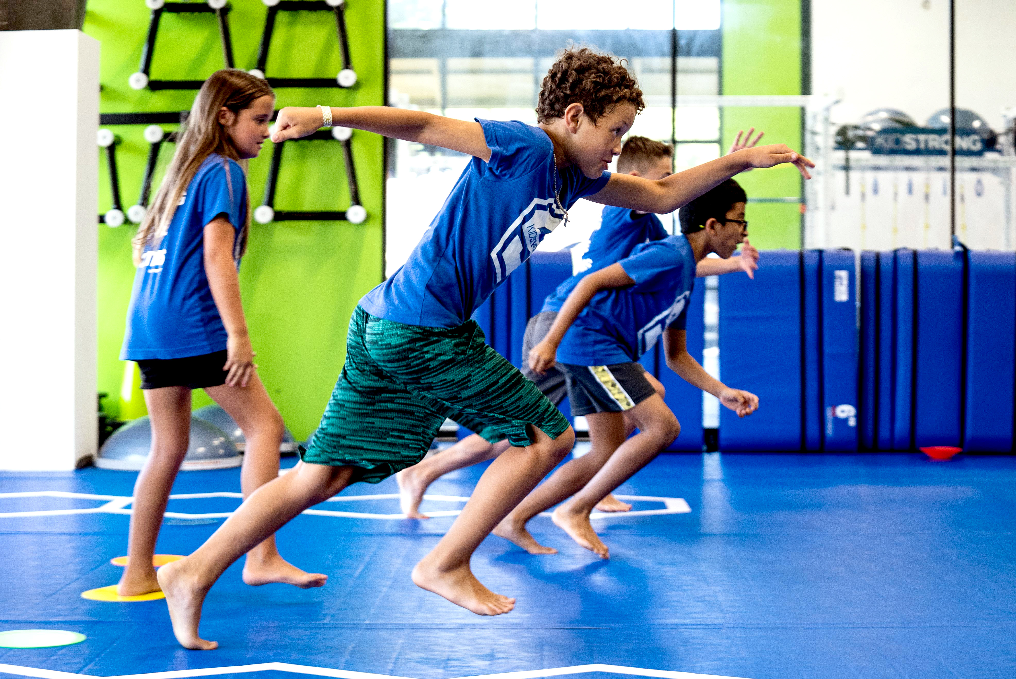 KidStrong group training